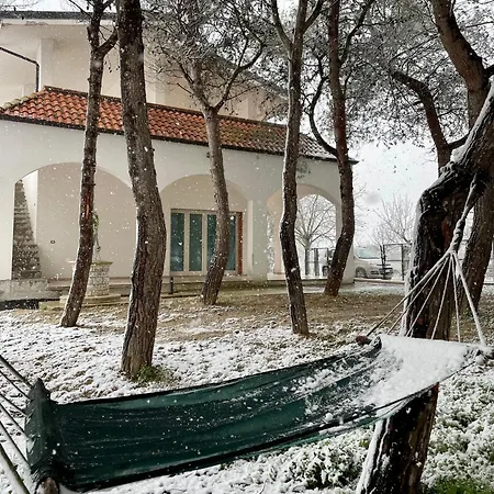Villa Brada Carmiano (Apulia)