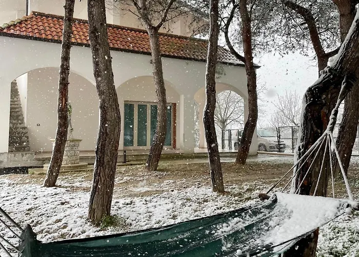 Villa Brada Carmiano (Apulia)